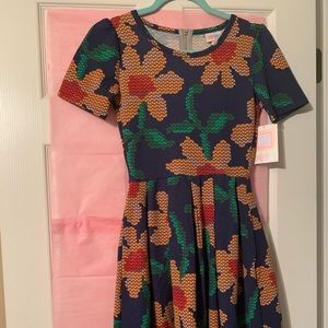 LuLaRoe Amelia